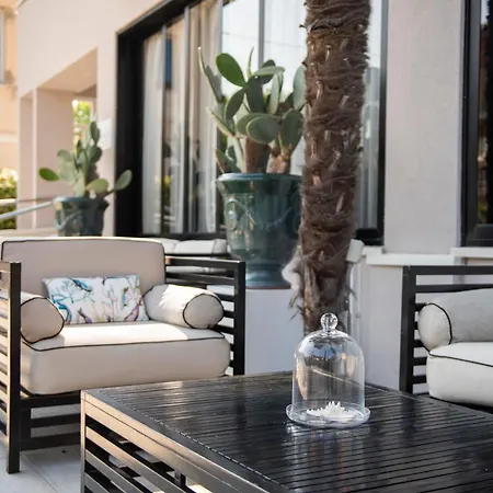 Miramare - & - Free Brunch & Breakfast Until 13-00 4* 체르비아