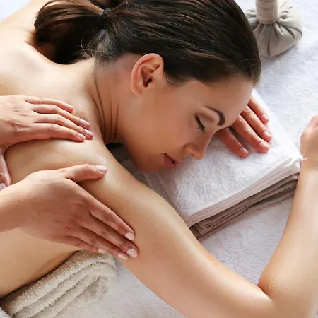 Miramare - & - Free Brunch & Breakfast Until 13-00 Otel