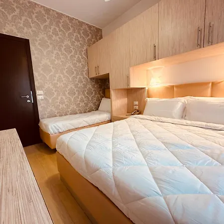 Hotel Miramare - & - Free Breakfast & Brunch Until 13-00 Cervia