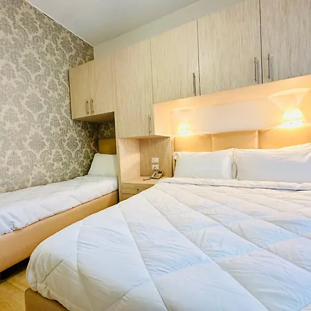 Miramare - & - Free Breakfast & Brunch Until 13-00 Ξενοδοχείο