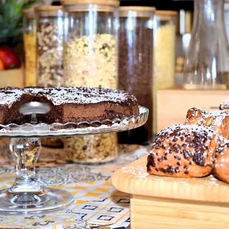 Otel Miramare - & - Free Brunch & Breakfast Until 13-00