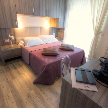 Miramare - & - Free Brunch & Breakfast Until 13-00 Otel 4*