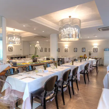 Miramare - & - Free Brunch & Breakfast Until 13-00 酒店 切尔维亚