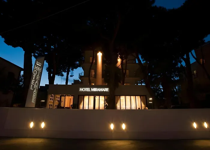 Miramare - & - Free Brunch & Breakfast Until 13-00 Szálloda Cervia