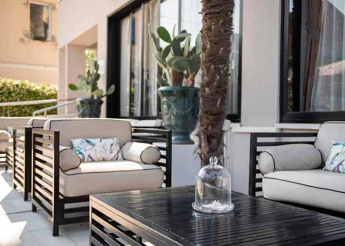 Miramare - & - Free Brunch & Breakfast Until 13-00 4* Cervia