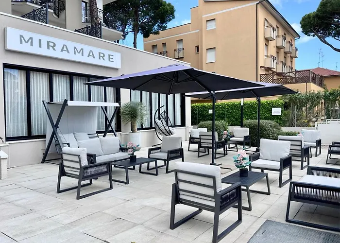 Miramare - & - Free Brunch & Breakfast Until 13-00 Szálloda Cervia