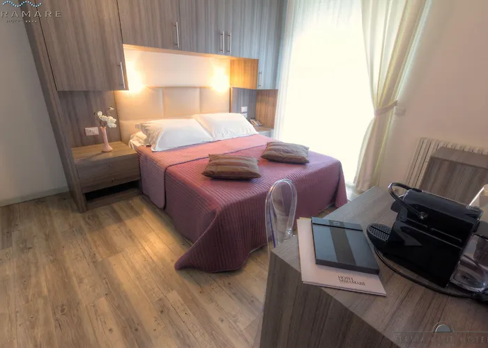 Miramare - & - Free Brunch & Breakfast Until 13-00 Szálloda 4*